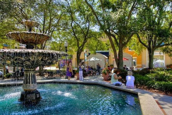 Hyde Park Village fountain