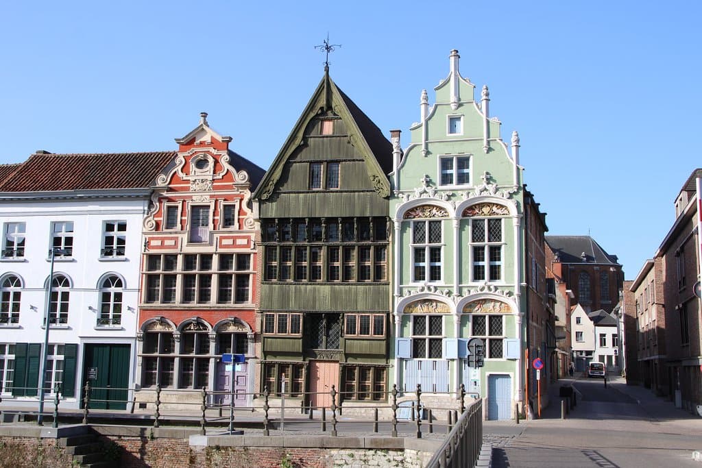vanaf de overzijde van het water 